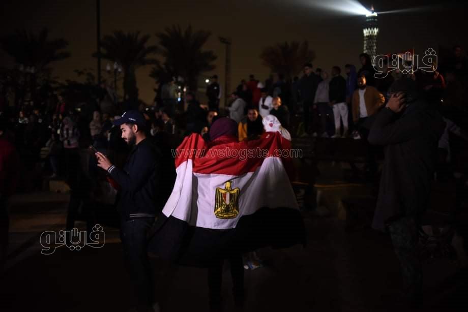 فرحة جنونية للجمهور المصري بمركز شباب الجزيرة بعد الفوز على الكاميرون (8)