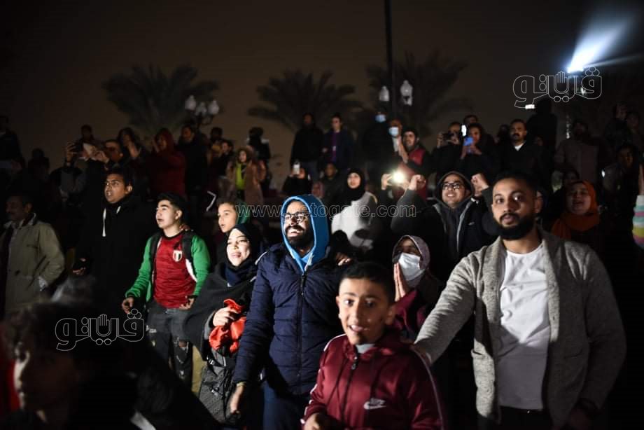 فرحة جنونية للجمهور المصري بمركز شباب الجزيرة بعد الفوز على الكاميرون (11)