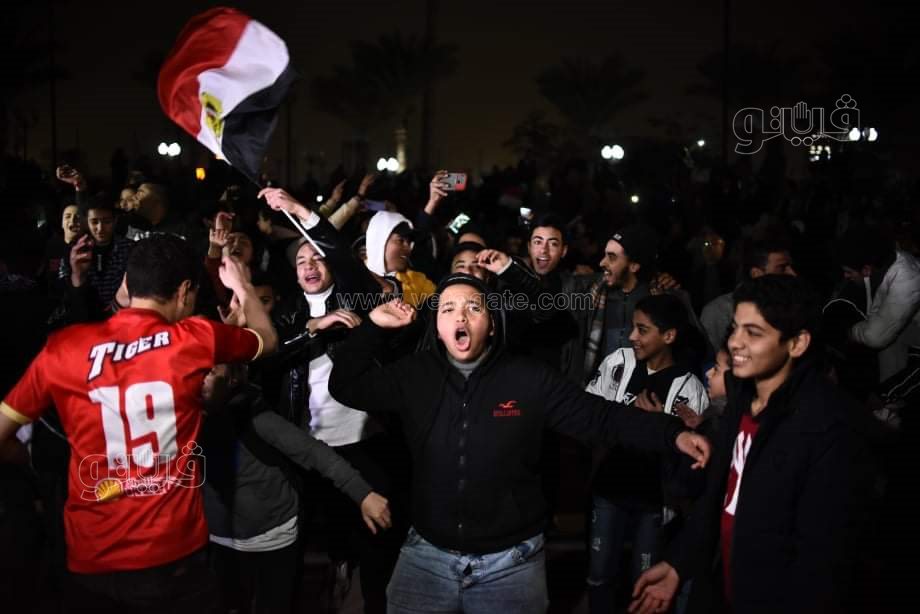 فرحة جنونية للجمهور المصري بمركز شباب الجزيرة بعد الفوز على الكاميرون (26)