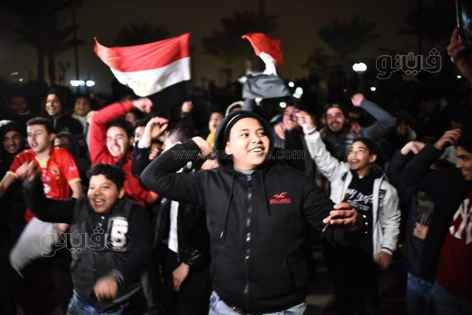 فرحة جنونية للجمهور المصري بمركز شباب الجزيرة بعد الفوز على الكاميرون (21)