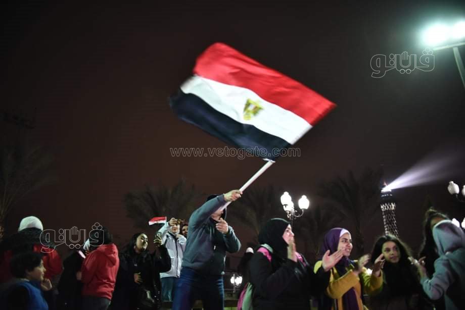 فرحة جنونية للجمهور المصري بمركز شباب الجزيرة بعد الفوز على الكاميرون (29)