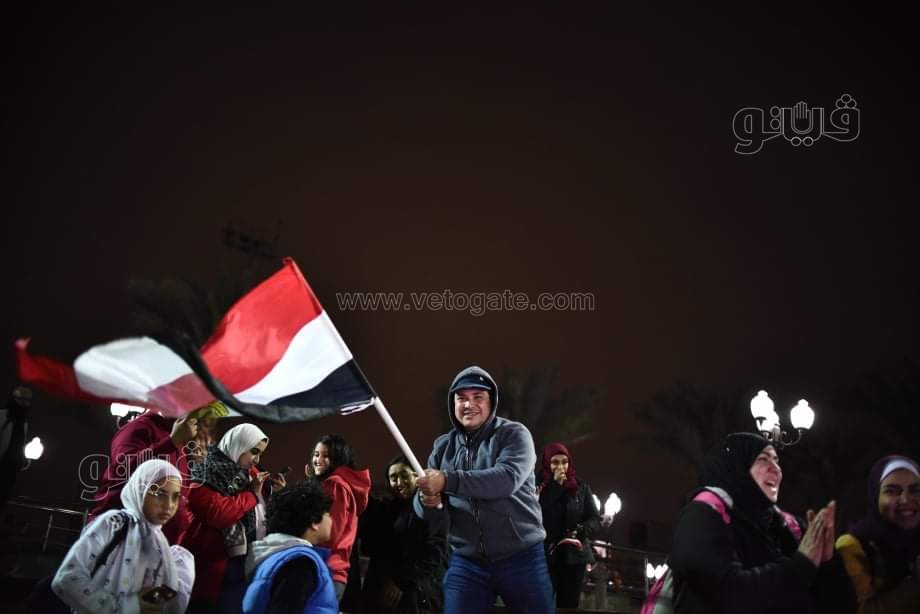 فرحة جنونية للجمهور المصري بمركز شباب الجزيرة بعد الفوز على الكاميرون (32)