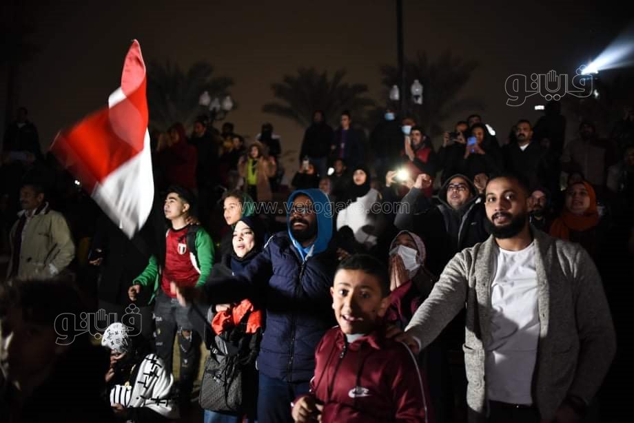 فرحة جنونية للجمهور المصري بمركز شباب الجزيرة بعد الفوز على الكاميرون (45)