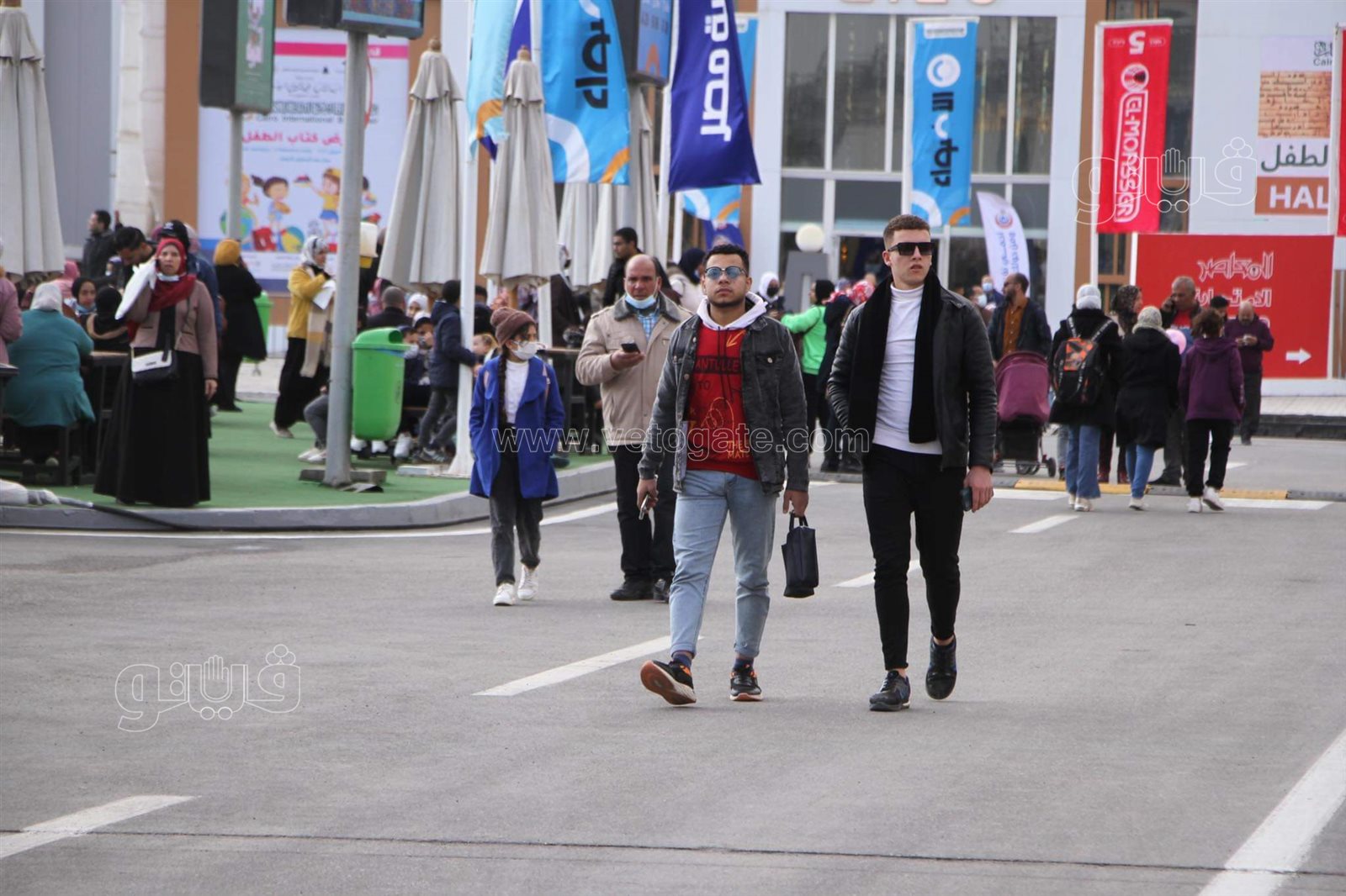 received_445983160402870