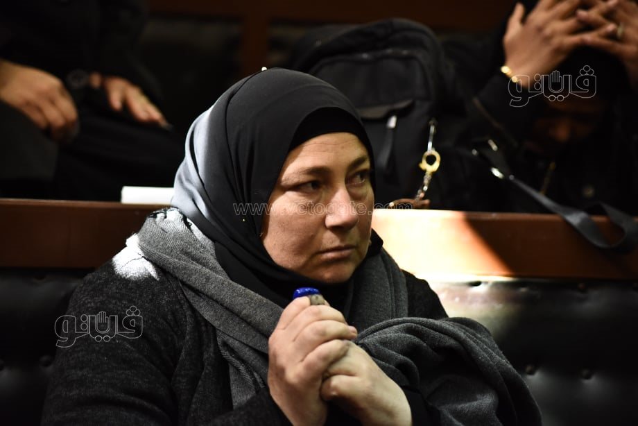 انهيار أهالي ضحايا حادث الشيخ زايد عقب ظهور المتهم (8)