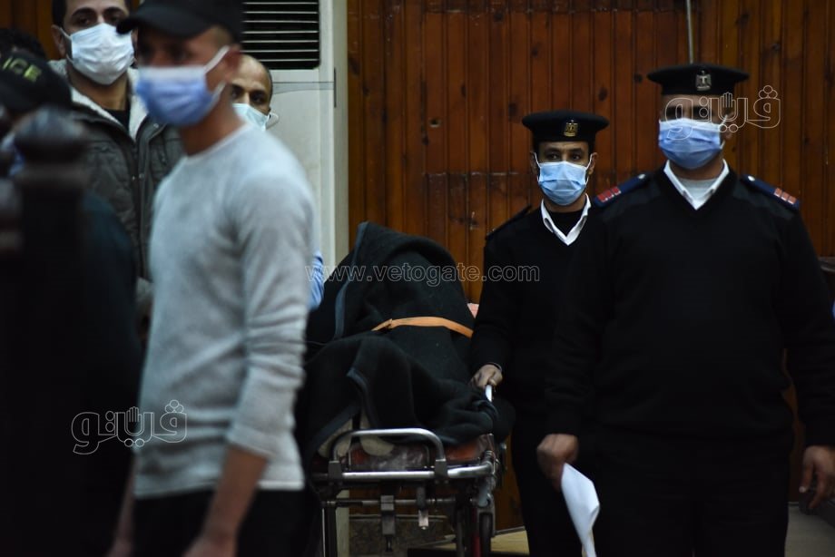 انهيار أهالي ضحايا حادث الشيخ زايد عقب ظهور المتهم (9)