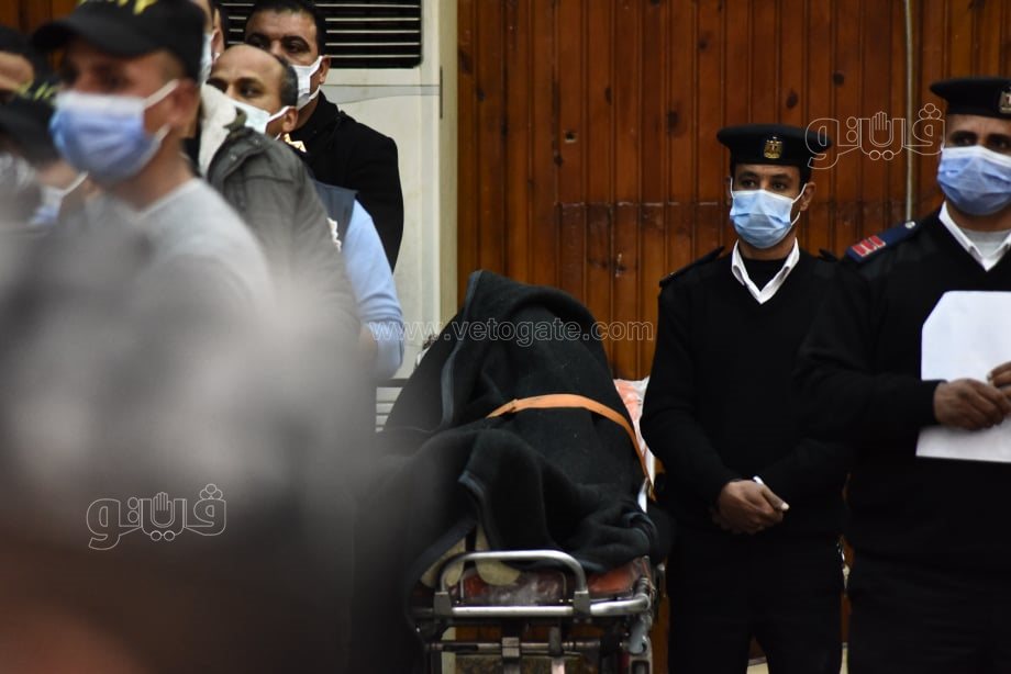 انهيار أهالي ضحايا حادث الشيخ زايد عقب ظهور المتهم (3)