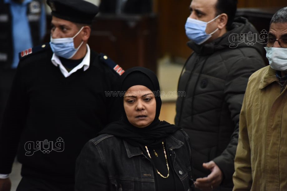 انهيار أهالي ضحايا حادث الشيخ زايد عقب ظهور المتهم (14)