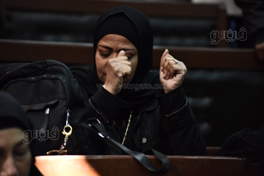 انهيار أهالي ضحايا حادث الشيخ زايد عقب ظهور المتهم (20)