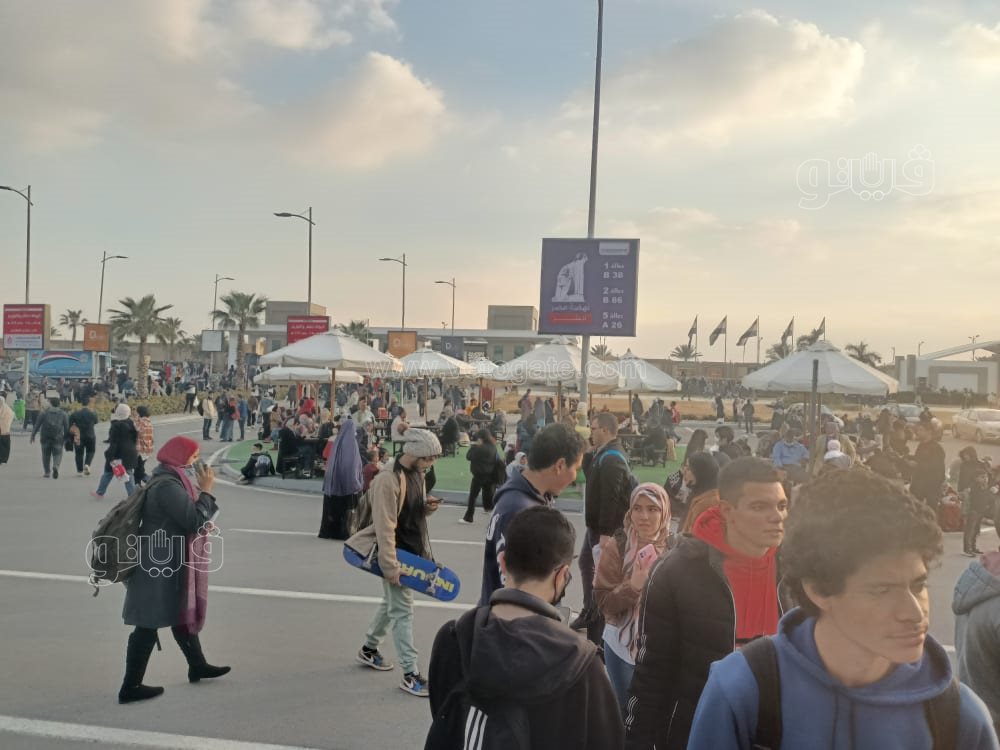  معرض القاهرة الدولي للكتاب في عاشر أيامه (1)