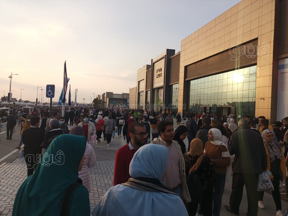  معرض القاهرة الدولي للكتاب في عاشر أيامه (13)