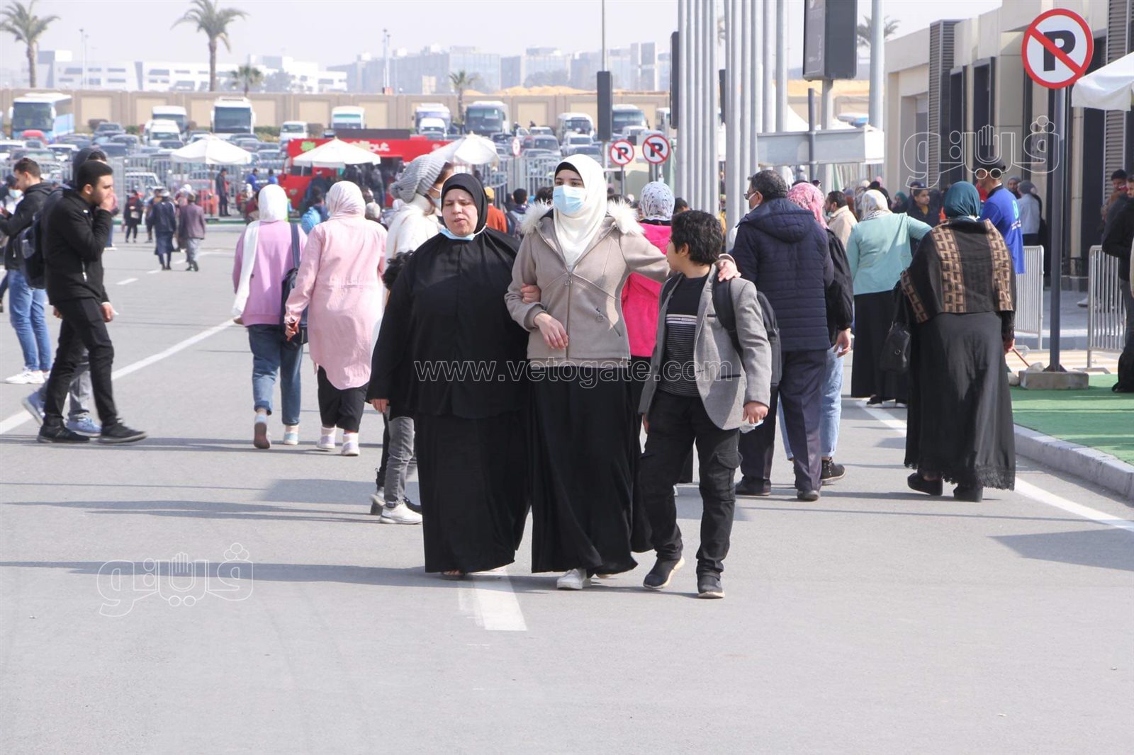 من مختلف جنسيات العالم.. استمرار توافد زوار معرض الكتاب في يومه قبل الأخير (4)