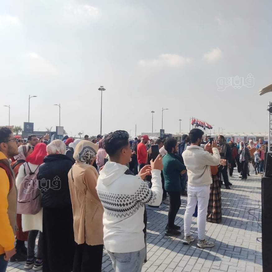 received_699835744756800