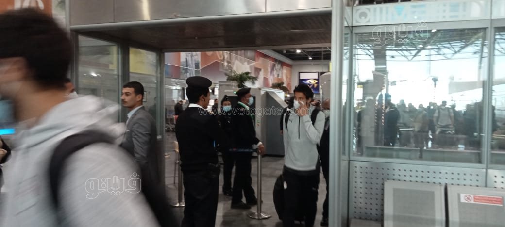 بعثة منتخب مصر تصل القاهرة (10)