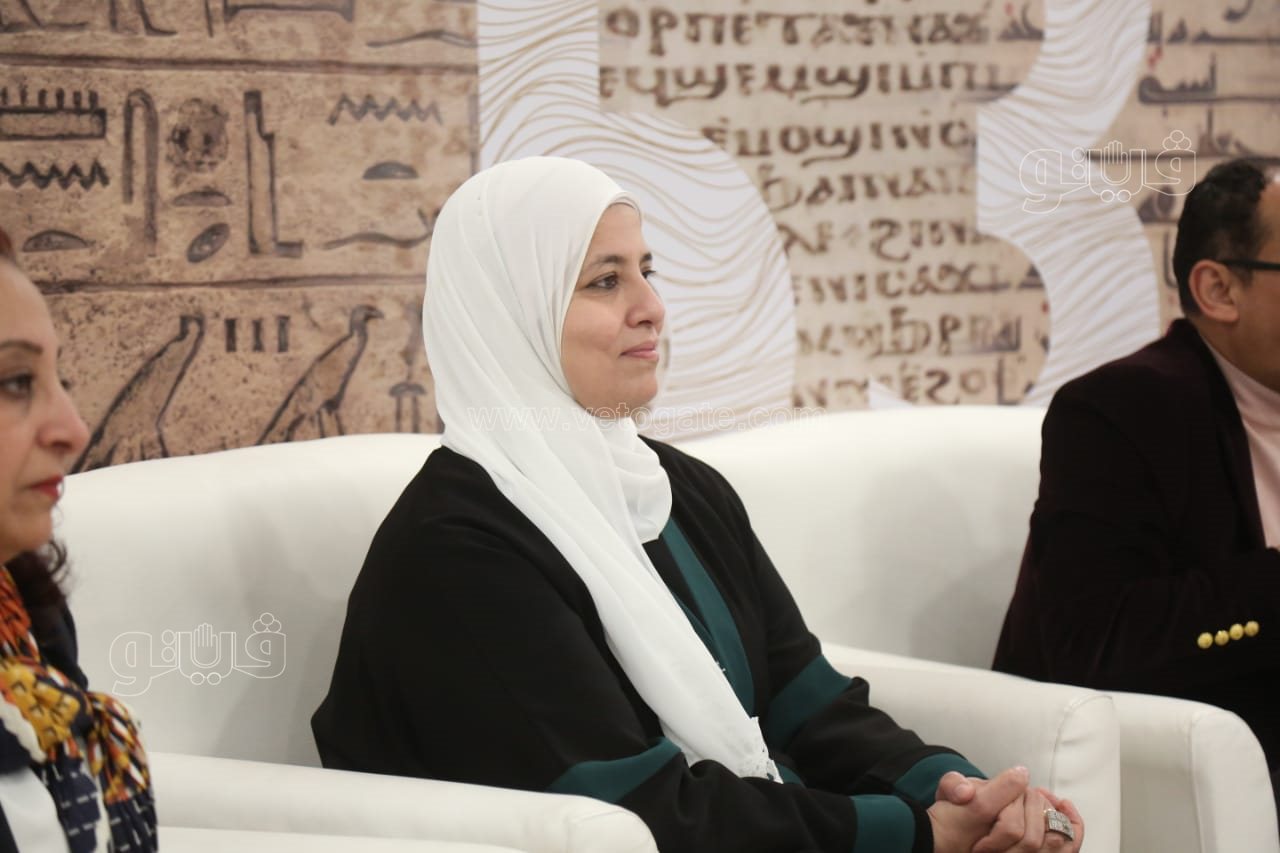 ندوة الخطاب الديني وترسيخ الهوية بمعرض القاهرة الدولي للكتاب (8)