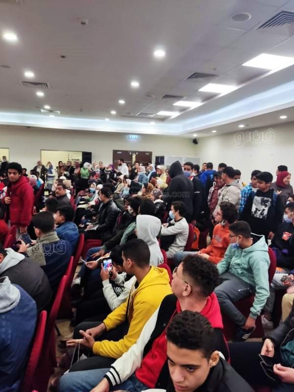 بسبب ندوة اليوتيوبر محمد طاهر.. إقبال جماهيري على ختام معرض الكتاب (8)