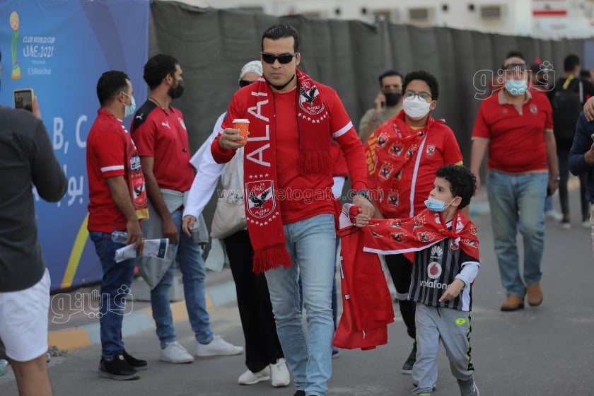 الأسر المصرية تتصدر المشهد في مؤازرة الأهلى أمام الهلال (15)