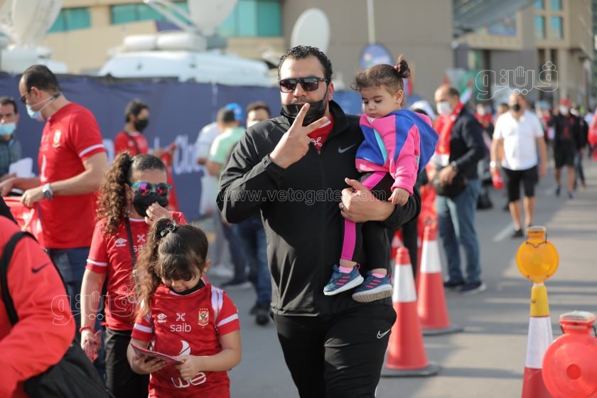 الأسر المصرية تتصدر المشهد في مؤازرة الأهلى أمام الهلال (16)