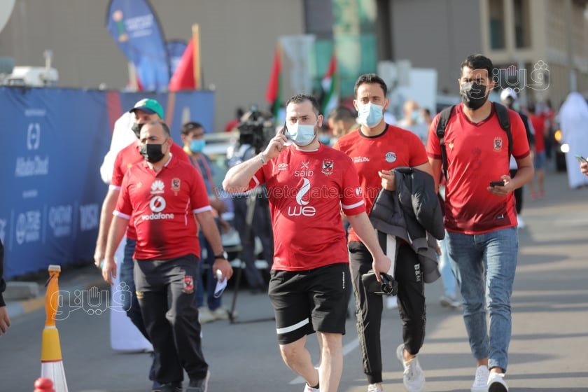 الأسر المصرية تتصدر المشهد  في مؤازرة الأهلى أمام الهلال (9)