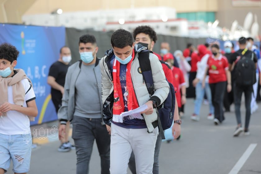 الأسر المصرية تتصدر المشهد  في مؤازرة الأهلى أمام الهلال (13)