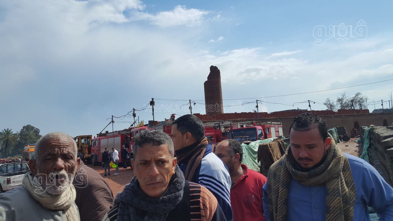 مأساة أهالي ضحايا انهيار مدخنة الدقهلية (2)