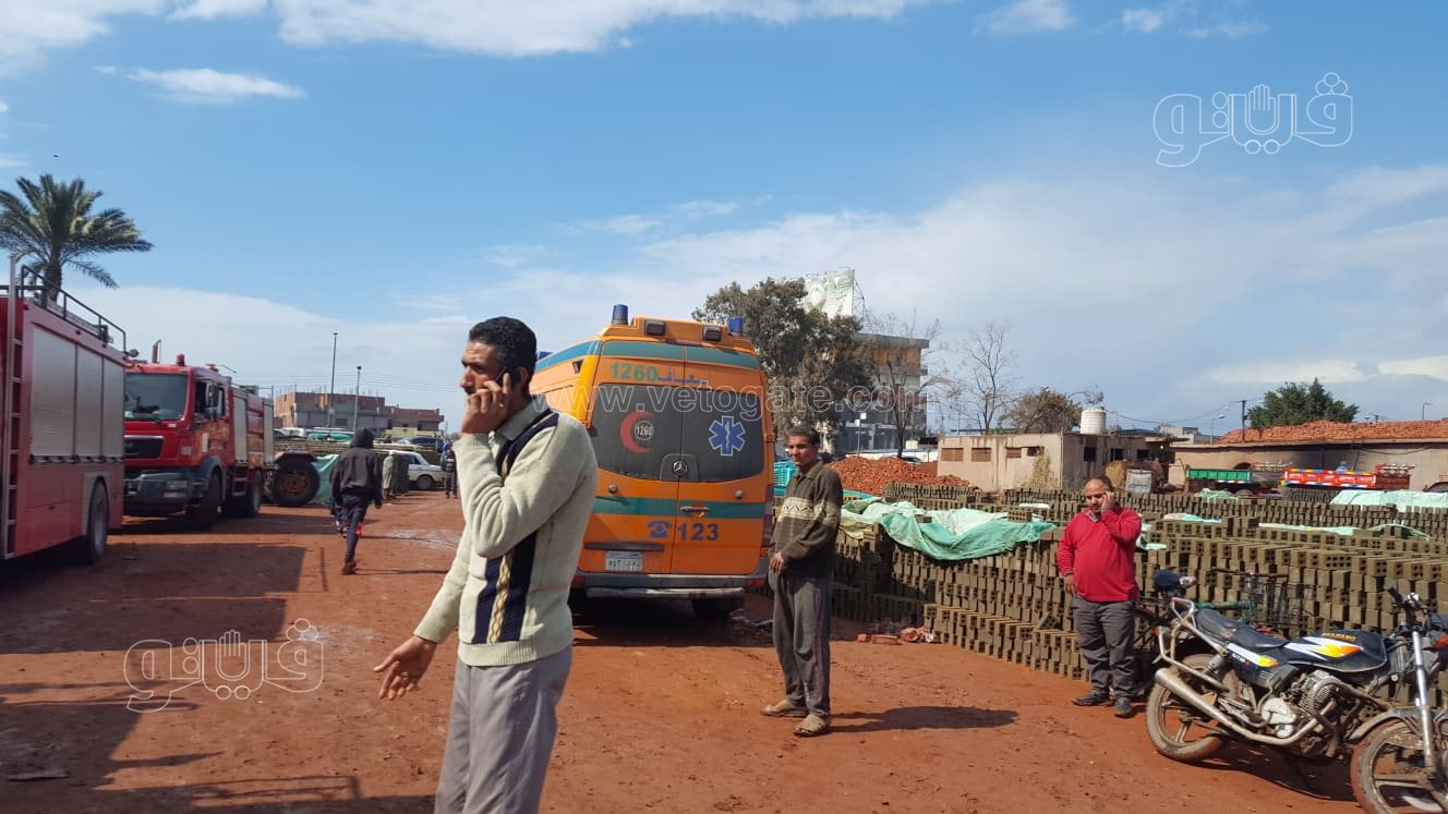 مأساة أهالي ضحايا انهيار مدخنة الدقهلية (3)