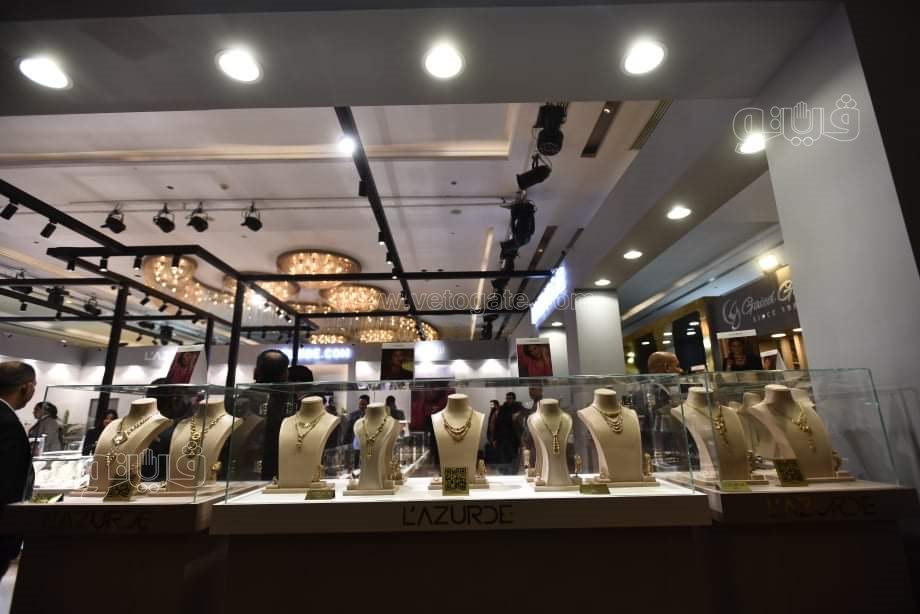 وزراء التموين والآثار والصناعة يفتتحون معرض نيبو للذهب (20)