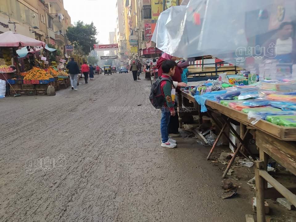 التلاميذ يواجهون البرد في أول أيام التيرم الثاني ٢