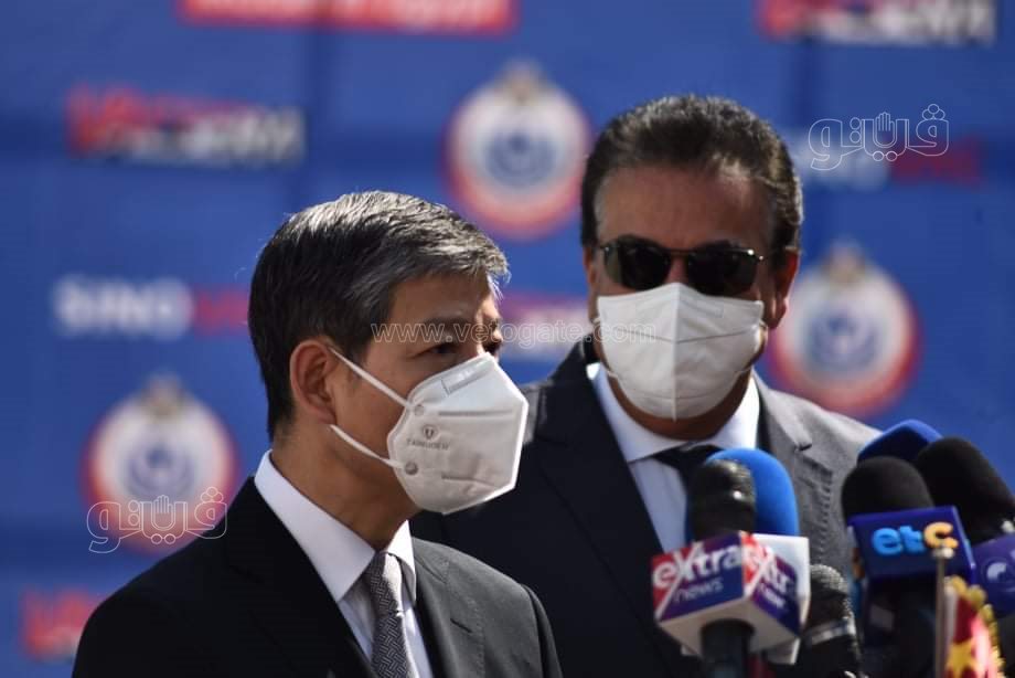 الصحة تسلم 500 ألف جرعة من لقاح سينوفاك إلى فلسطين25