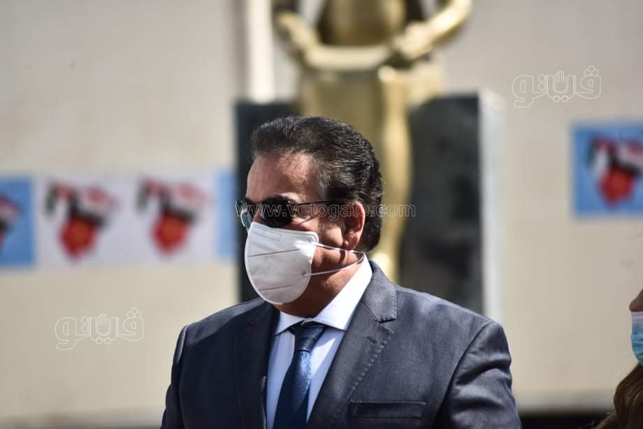 الصحة تسلم 500 ألف جرعة من لقاح سينوفاك إلى فلسطين16