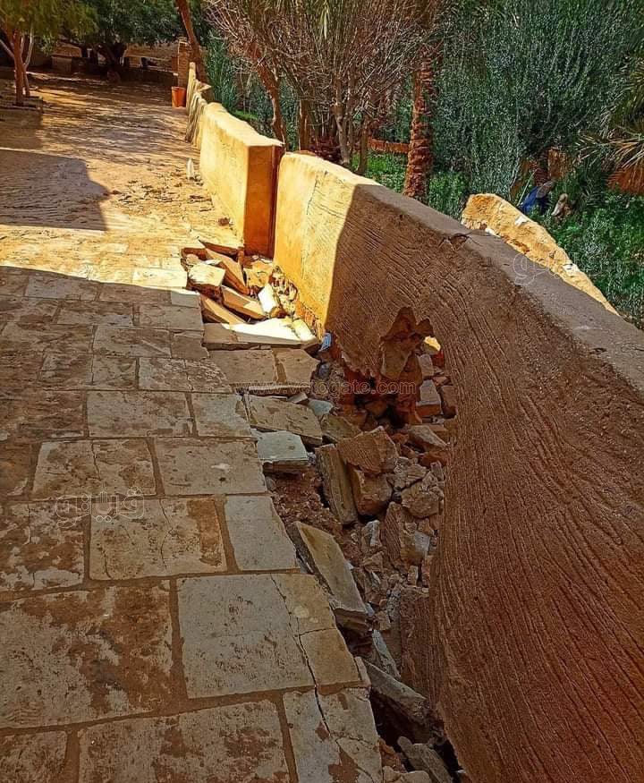 تلفيات بطريق دير الأنبا بولا بسبب السيول (2)