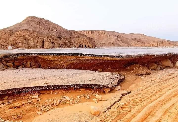 تلفيات بطريق دير الأنبا بولا بسبب السيول (3)