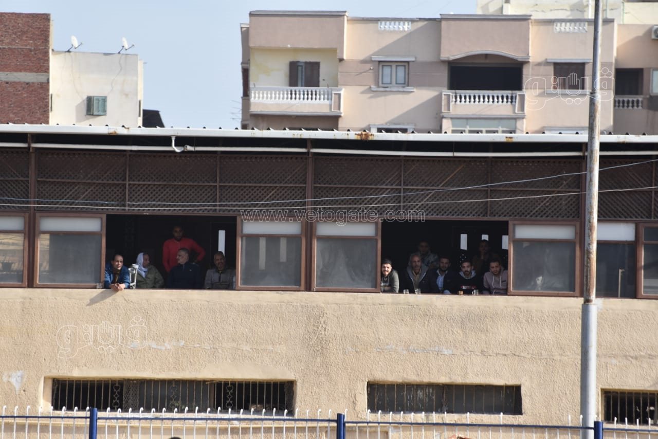 جماهير سمنود تعتلي المباني لمؤازرة فريقها أمام طنطا