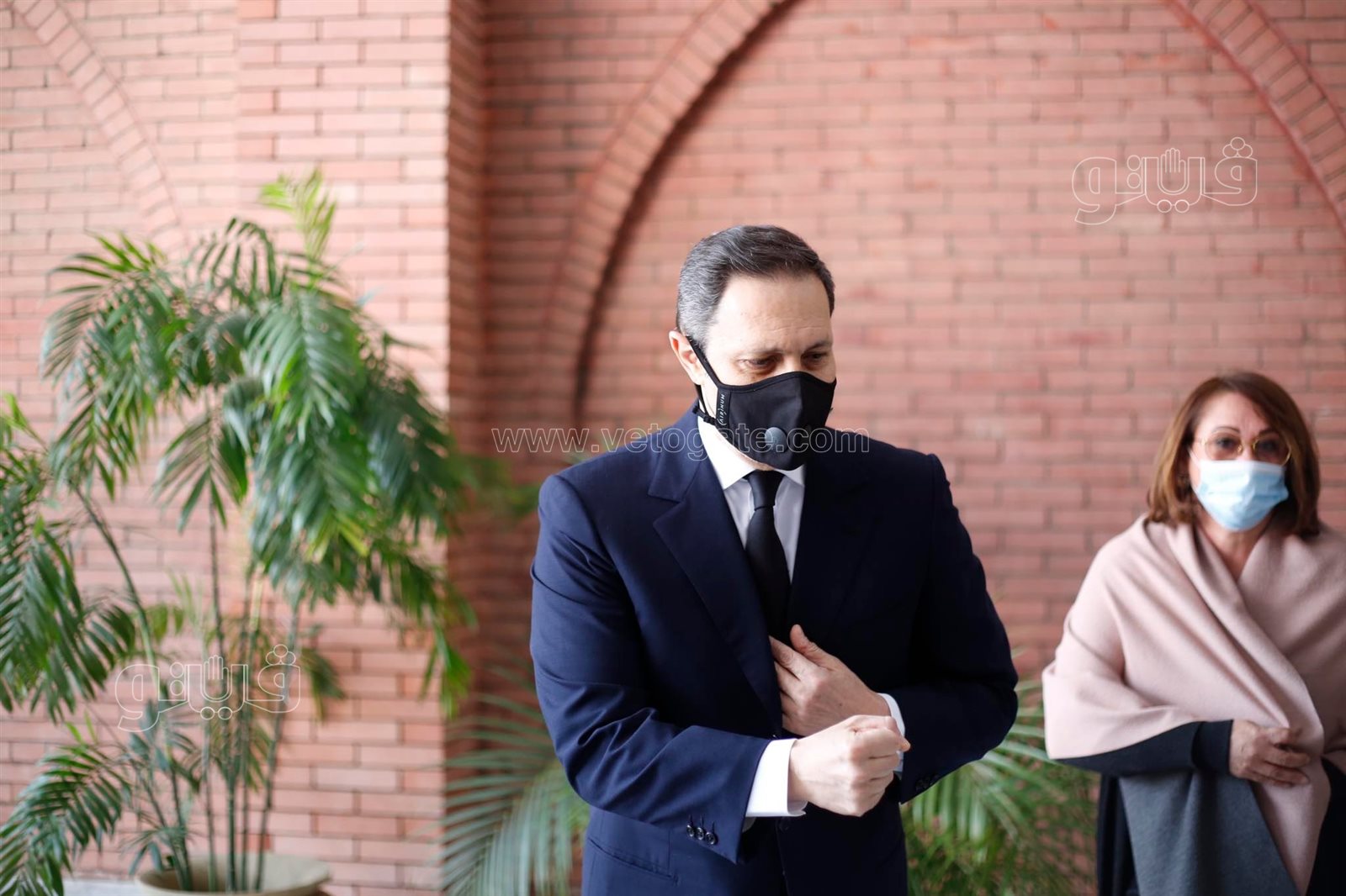 سوزان مبارك تظهر أمام قبر الرئيس الراحل1