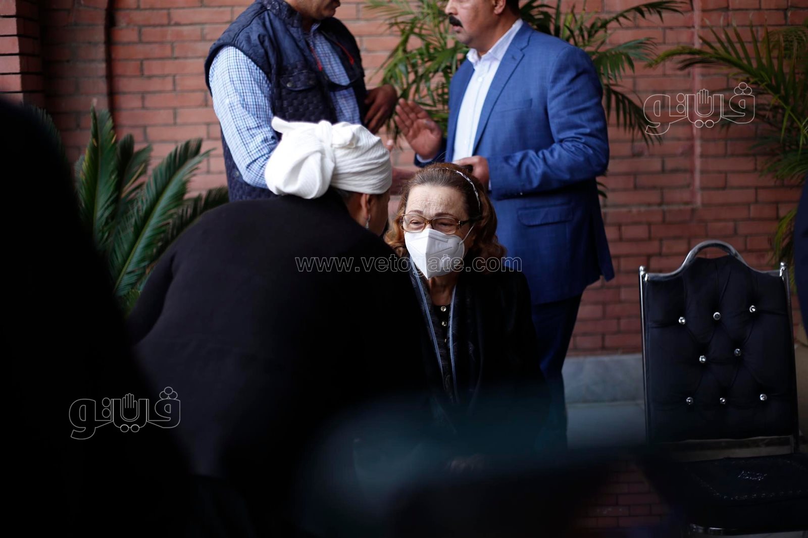 سوزان مبارك تظهر أمام قبر الرئيس الراحل12