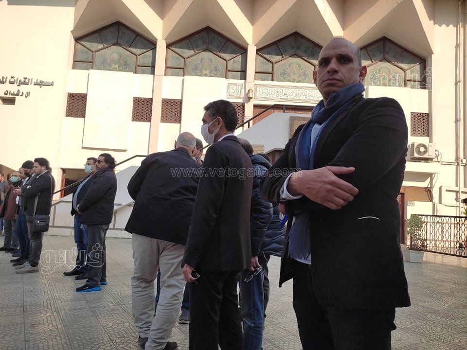 تشييع جثمان الكاتب الصحفي محمود الكردوسي إلى مسجد آل رشدان (3)