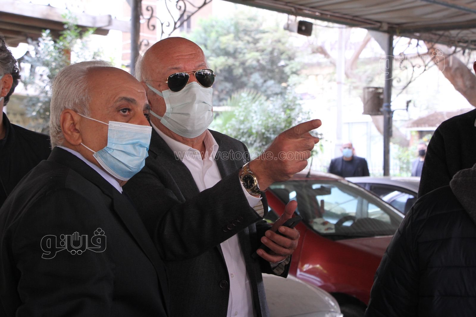 لحظة تشييع جثمان جالا فهمي من مسجد مصطفى محمود (18)