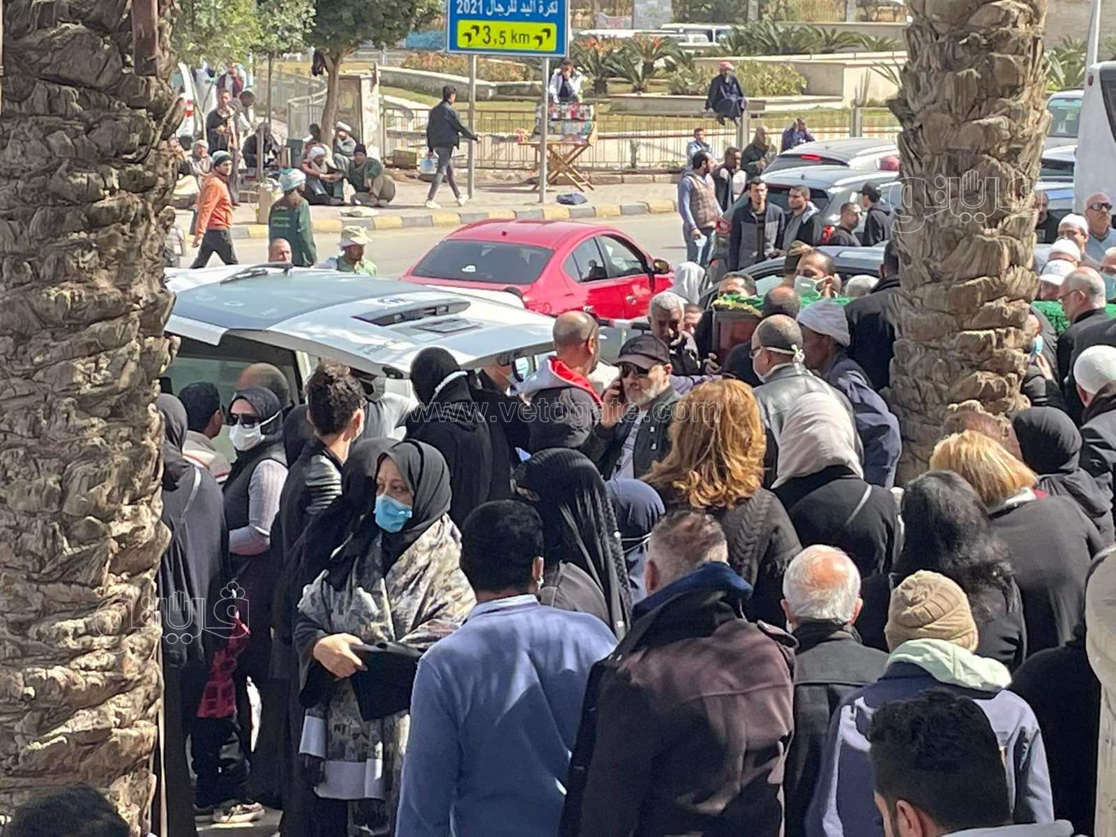 تشييع جثمان عبد الحي عبيد من مسجد الحصري (3)