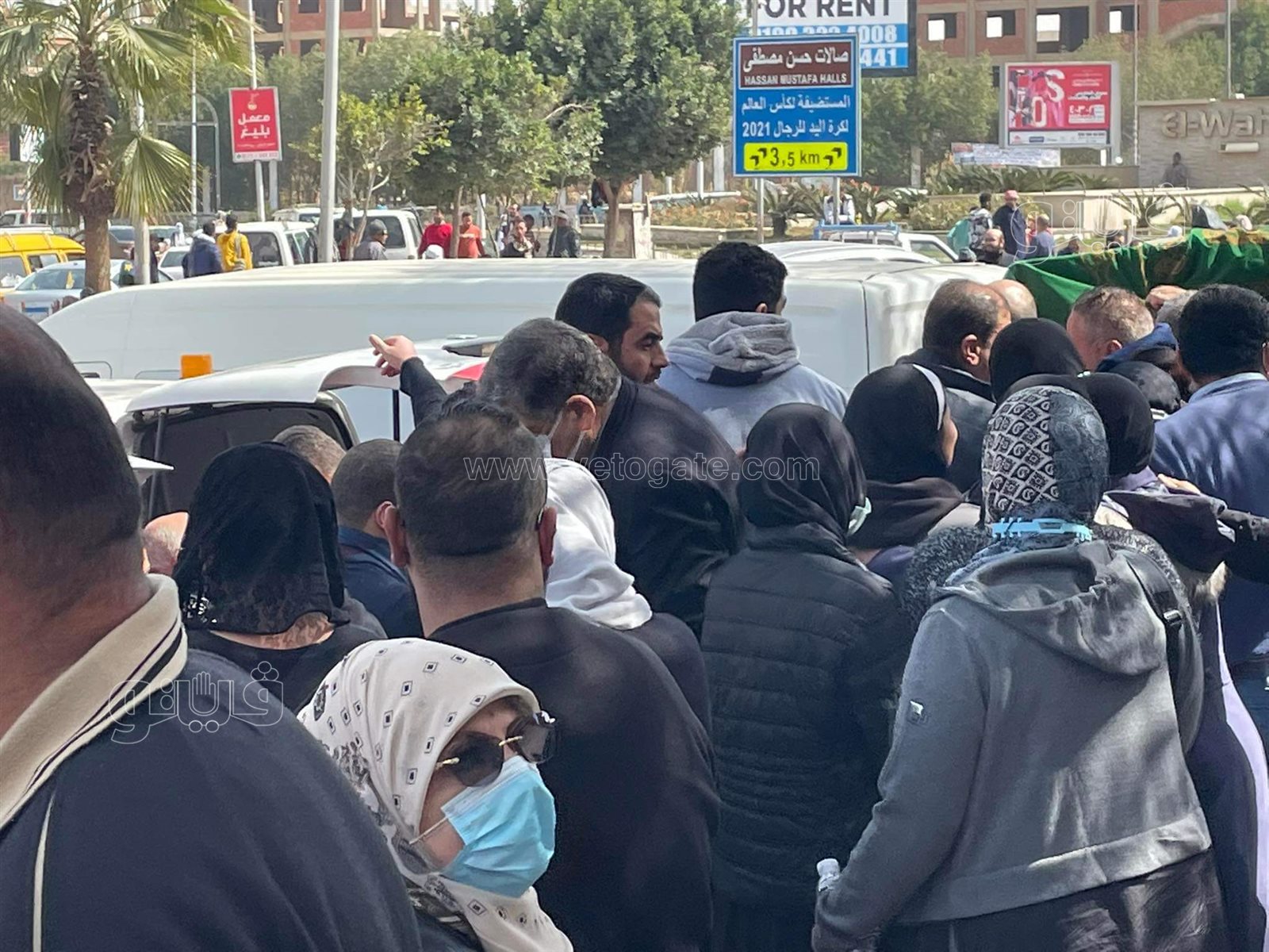 تشييع جثمان عبد الحي عبيد من مسجد الحصري (7)