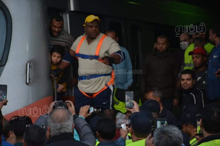 أشرف كابونجو أثناء سحب المترو (2)