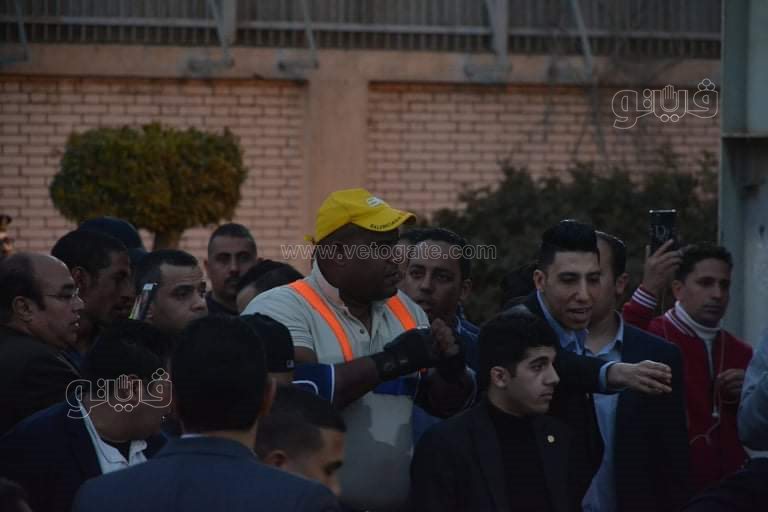 أشرف كابونجو أثناء سحب المترو (20)