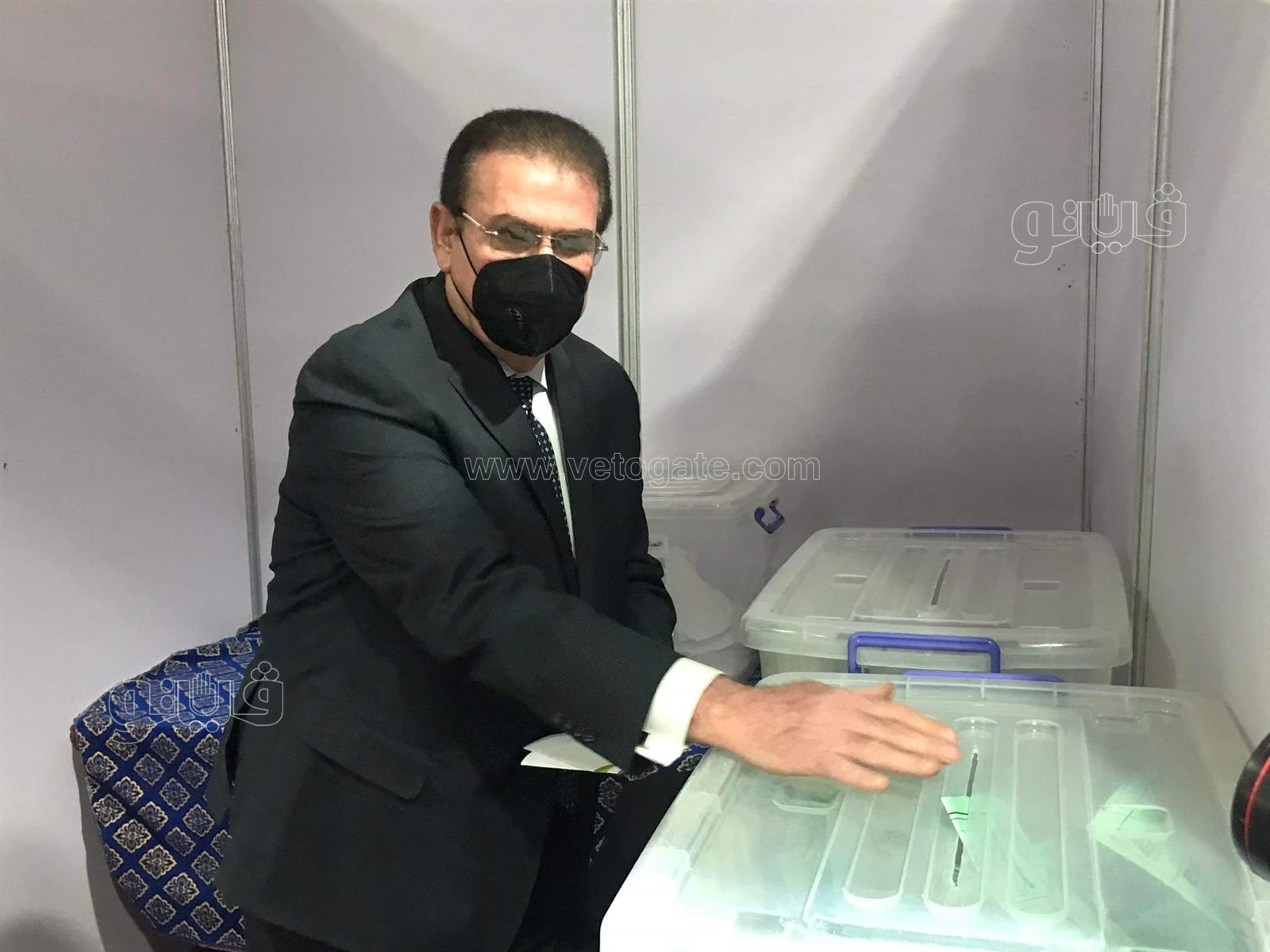 received_377643317165640