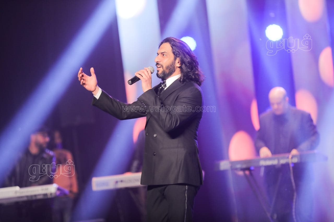 بهاء سلطان يشعل أوبرا جامعة مصر للعلوم والتكنولوجيا وسط حشود جماهيرية ضخمة (1)