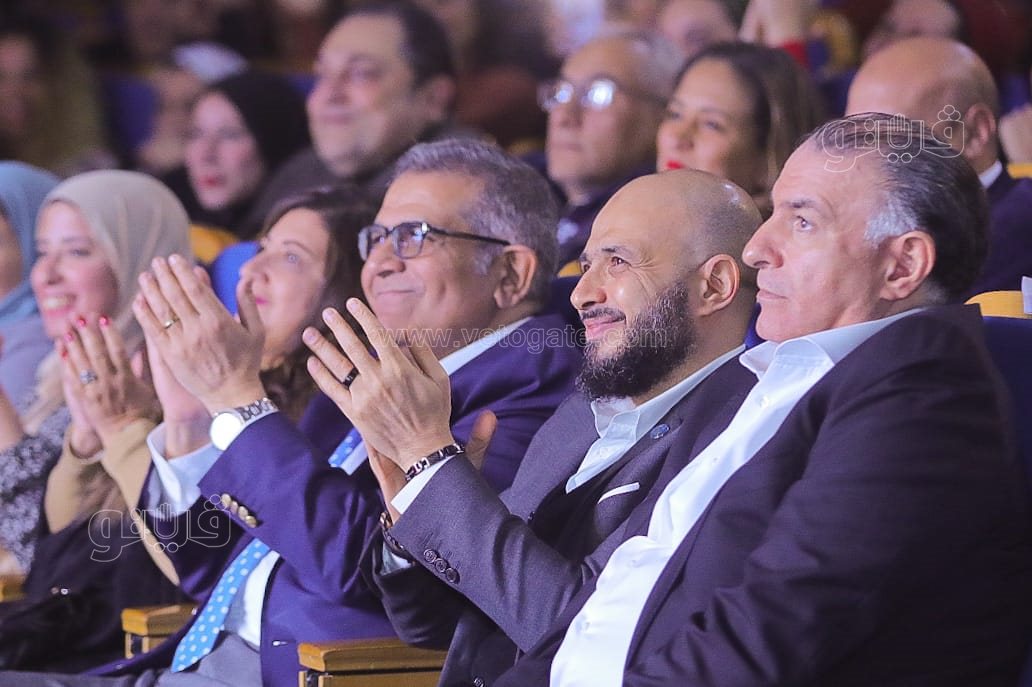 بهاء سلطان يشعل أوبرا جامعة مصر للعلوم والتكنولوجيا وسط حشود جماهيرية ضخمة (2)