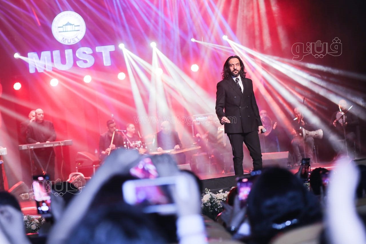 بهاء سلطان يشعل أوبرا جامعة مصر للعلوم والتكنولوجيا وسط حشود جماهيرية ضخمة (3)