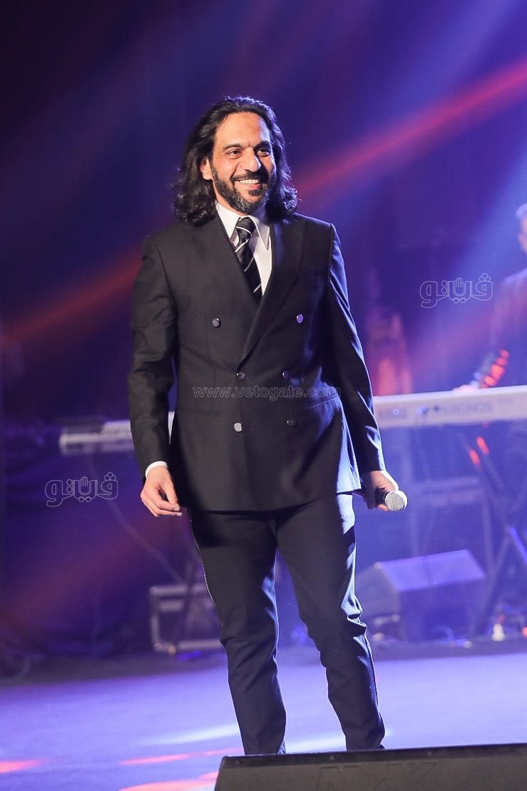 بهاء سلطان يشعل أوبرا جامعة مصر للعلوم والتكنولوجيا وسط حشود جماهيرية ضخمة (4)