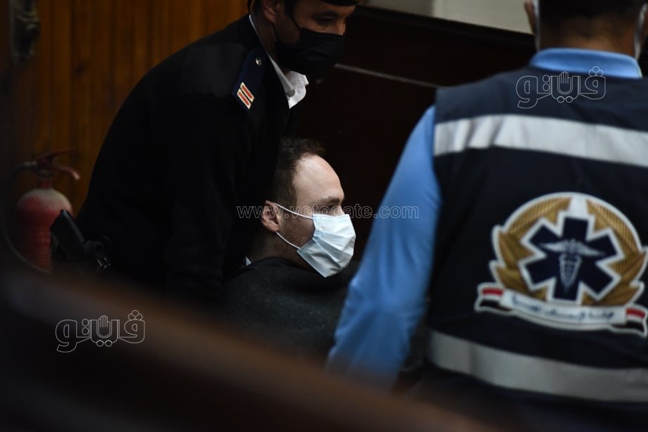 كريم الهوارى بدون إخفاء وجهه في ثالث جلسات قضية حادث زايد (2)