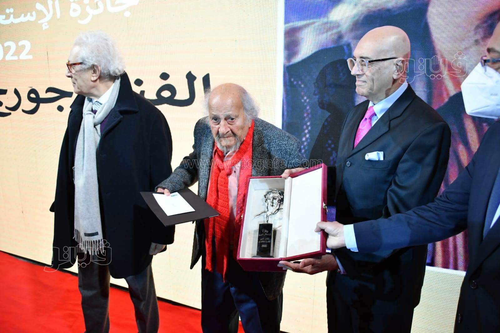 التشكيلي جورج بهجوري يتوج بجائزة فاروق حسني الكبرى  (1)