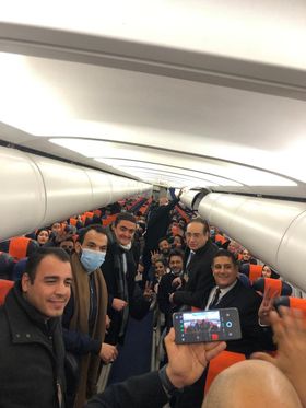 وصول 71 طالبا مصريا من أوكرانيا إلى القاهرة عبر مطار براتسلافيا1