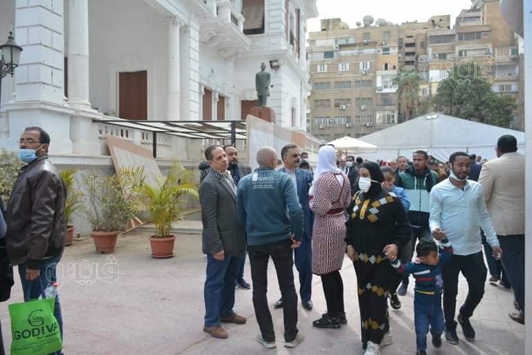 مشادة كلامية بين ياسر قورة واللجنة المشرفة على انتخابات رئاسة الوفد (1)